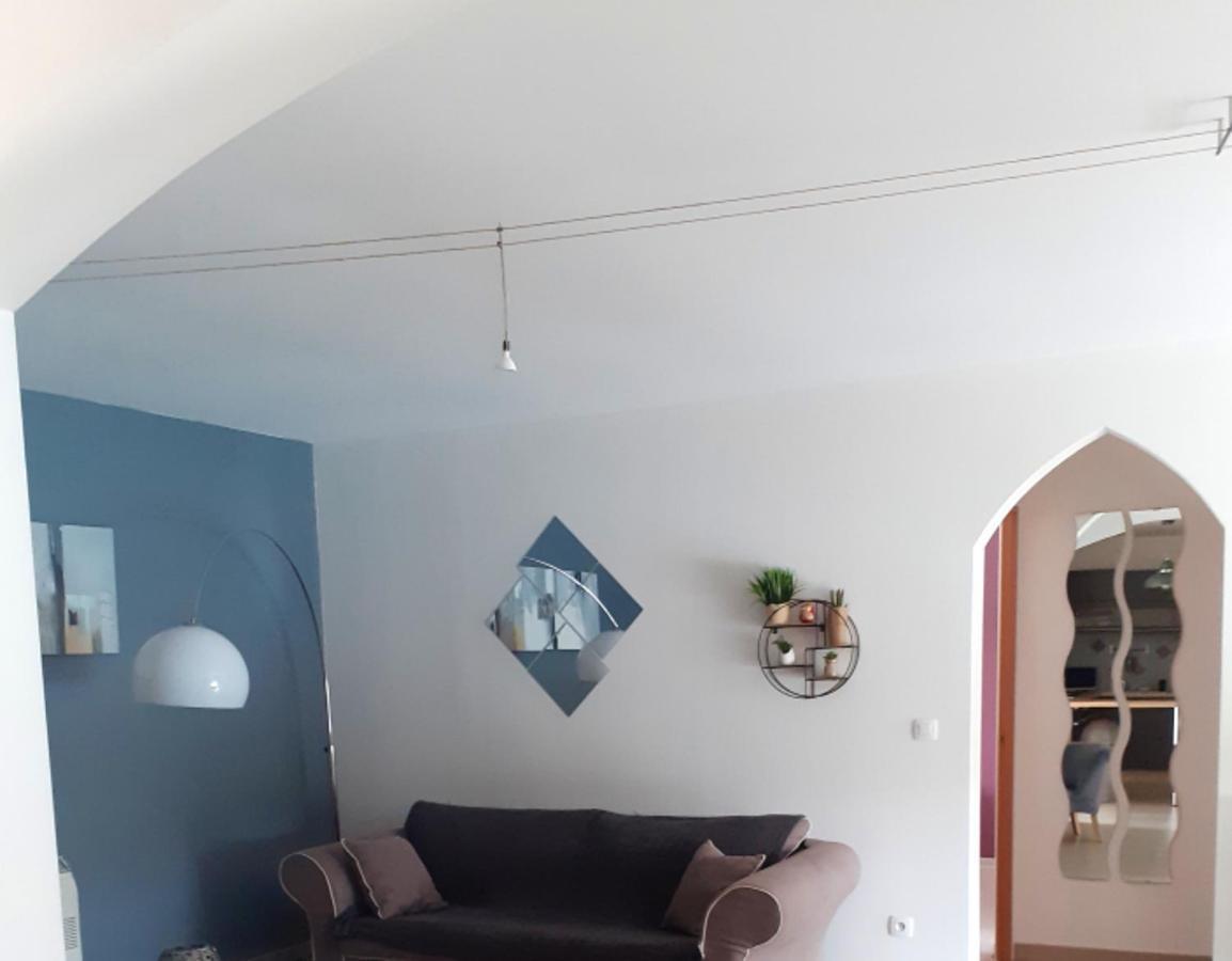 Villa Accueillante A Colonzelle Avec Piscine Privee Bagian luar foto
